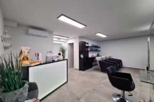 Styliste femme par Valentina – Mendrisio