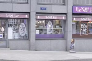 Il bar delle sopracciglia