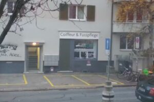 Avant la coiffure Après la coiffure