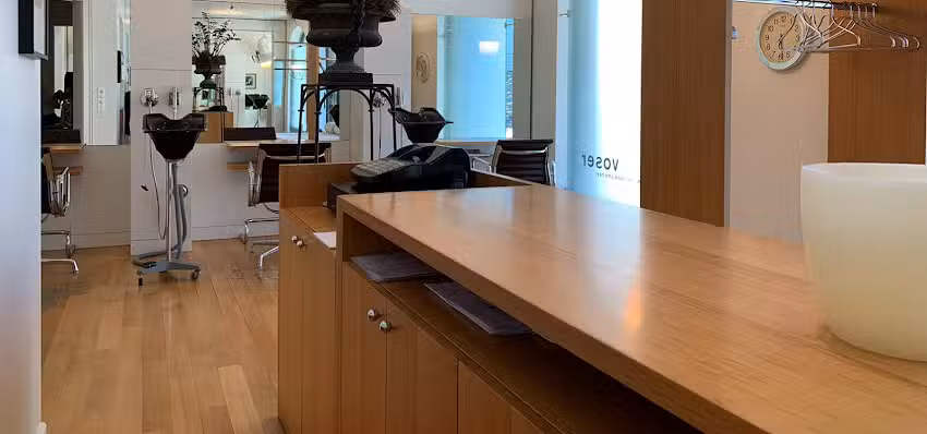 Voser – tout sur les cheveux