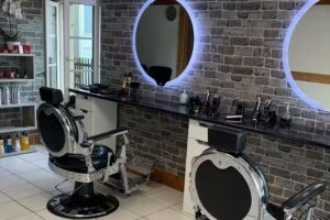 Taglio di capelli Xhi – Gwatt